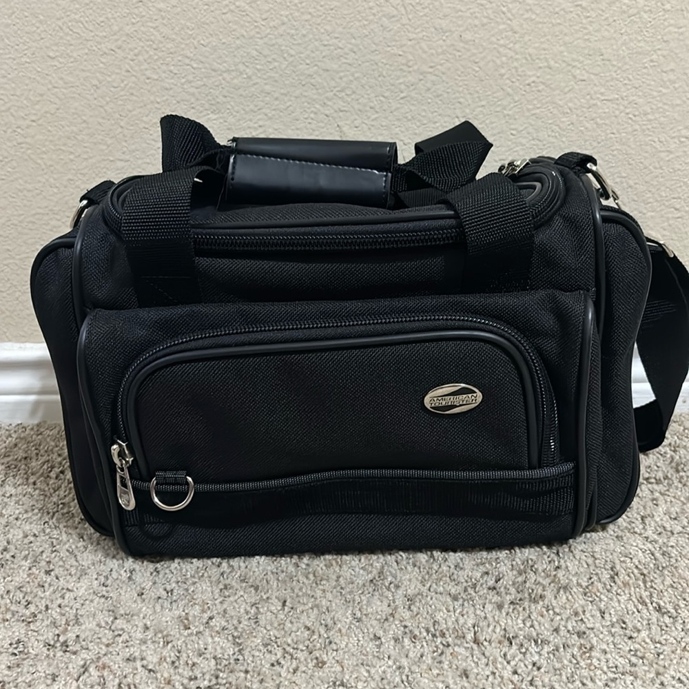 American Tourister small bag black